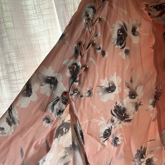 Flynn Skye Wrap Crop Blouse & Skirt Set - Size Small - Picture 2 of 4